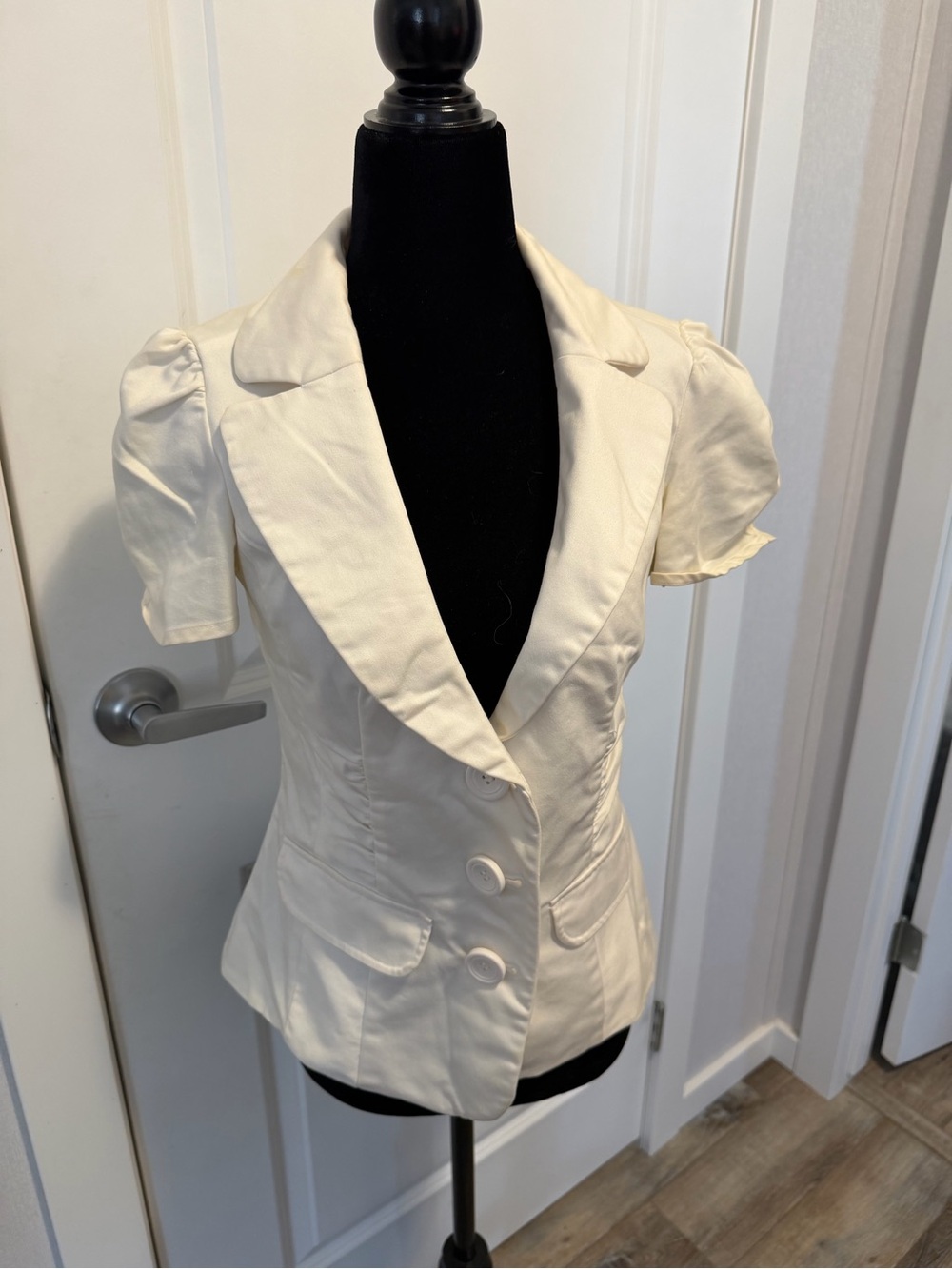Ricki's Cream Short Sleeve Fitted Blazer